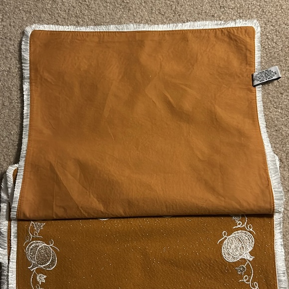 Ser of four placemats. Fall pumpkins! - Picture 2 of 4